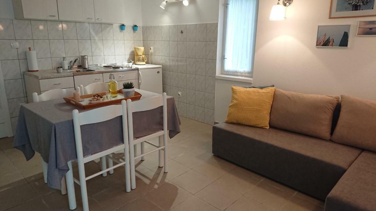 Apartman Kursar Srima Eksteriør bilde
